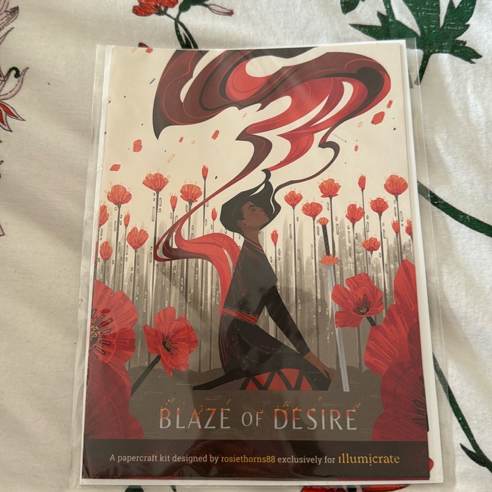 Illumicrate paper craft